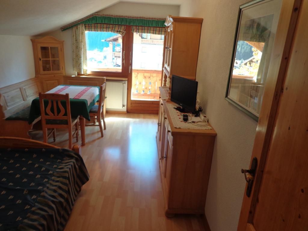 Ferienwohnung Sterzingerhof Neustift im Stubaital Zimmer foto