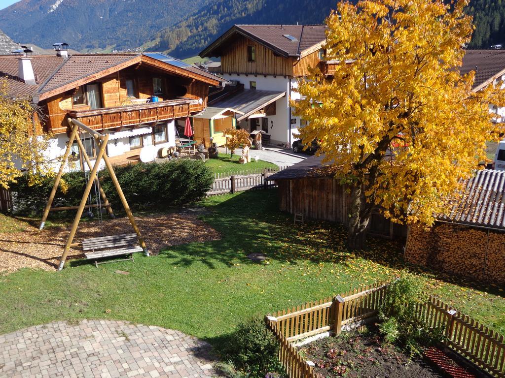 Ferienwohnung Sterzingerhof Neustift im Stubaital Zimmer foto